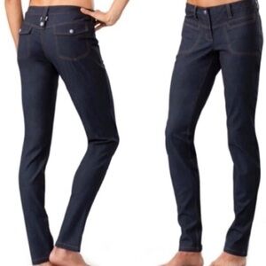 Athleta Skinny Dry Dripper Dark Indigo Jean Size 0